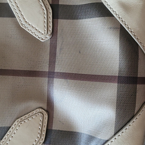 Burberry Cross Body Bag - Picture 7 of 10